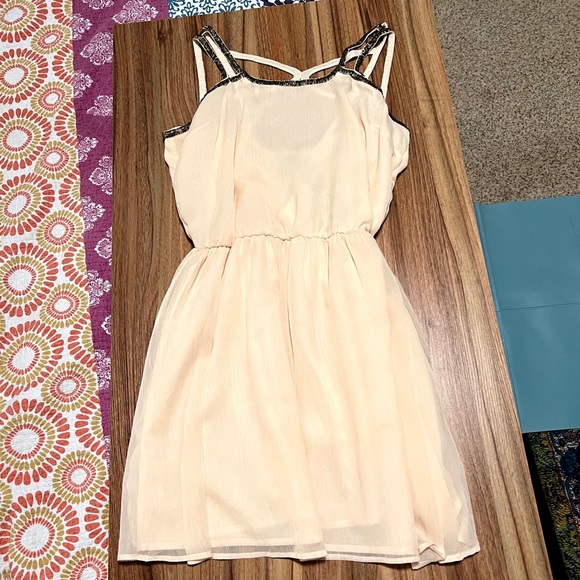 3/$30 🌸 NWT ASOS pink chiffon dress with beaded straps, caged in back, S… - Picture 5 of 7